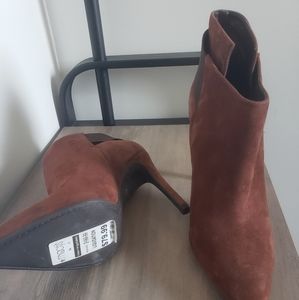 Guess Swede ankle boots